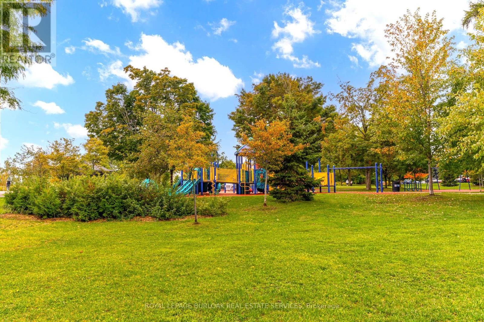 #4 5475 LAKESHORE ROAD - 25