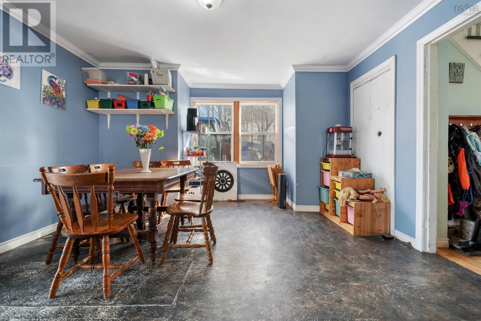 Property 14 of 32 of 10 East Pleasant Street