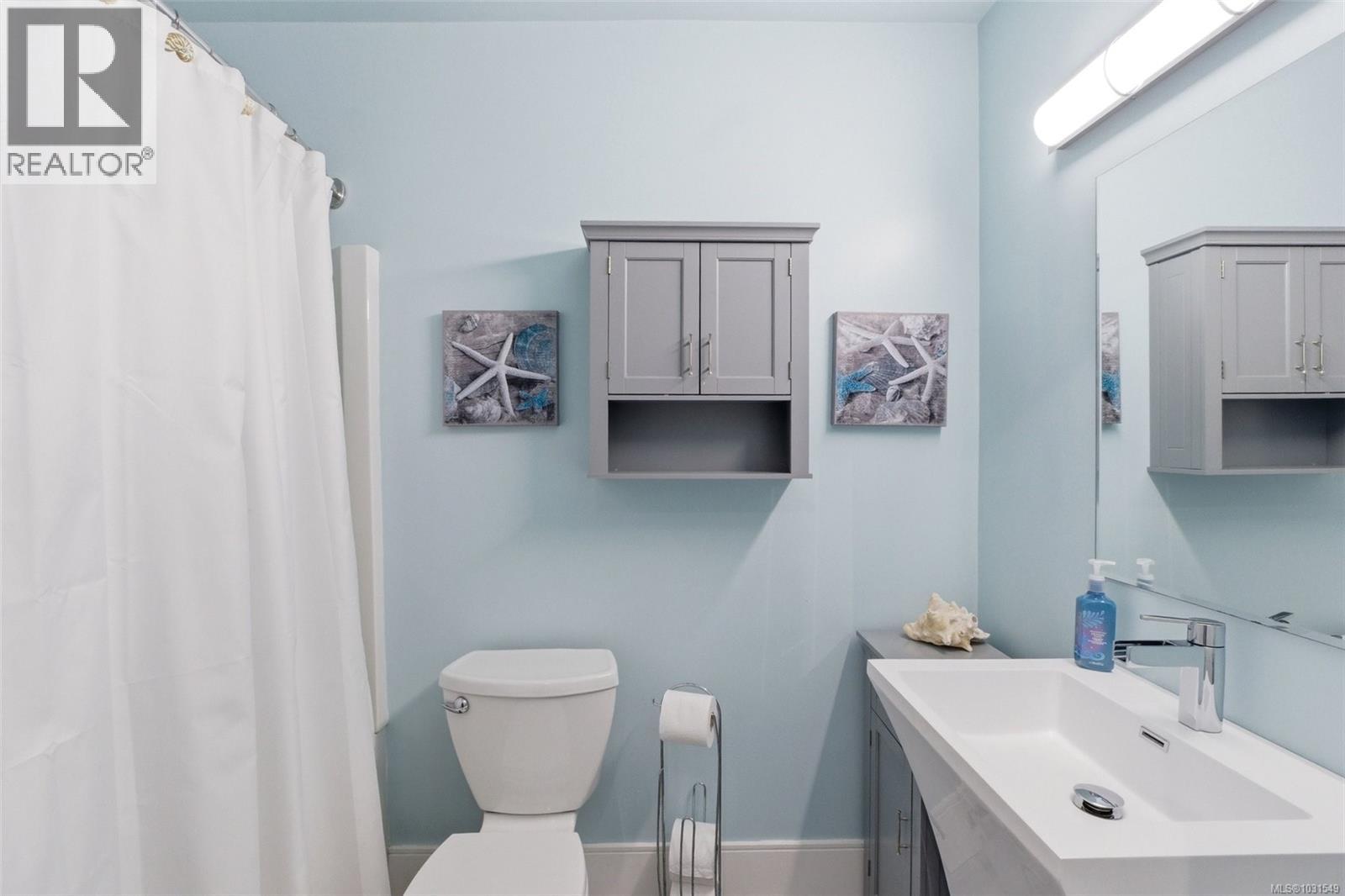  6525 Country Road, Sooke