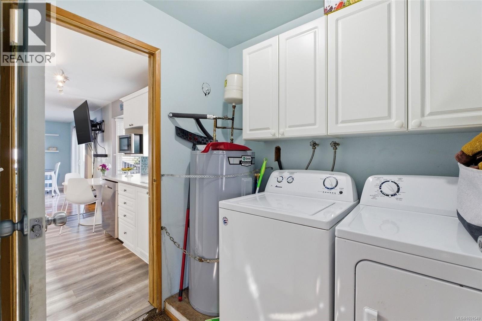  6525 Country Road, Sooke