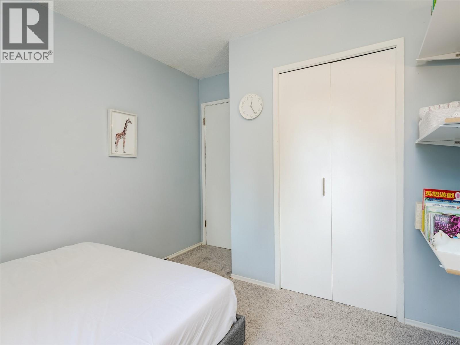 6429 Rodolph Rd, Central Saanich