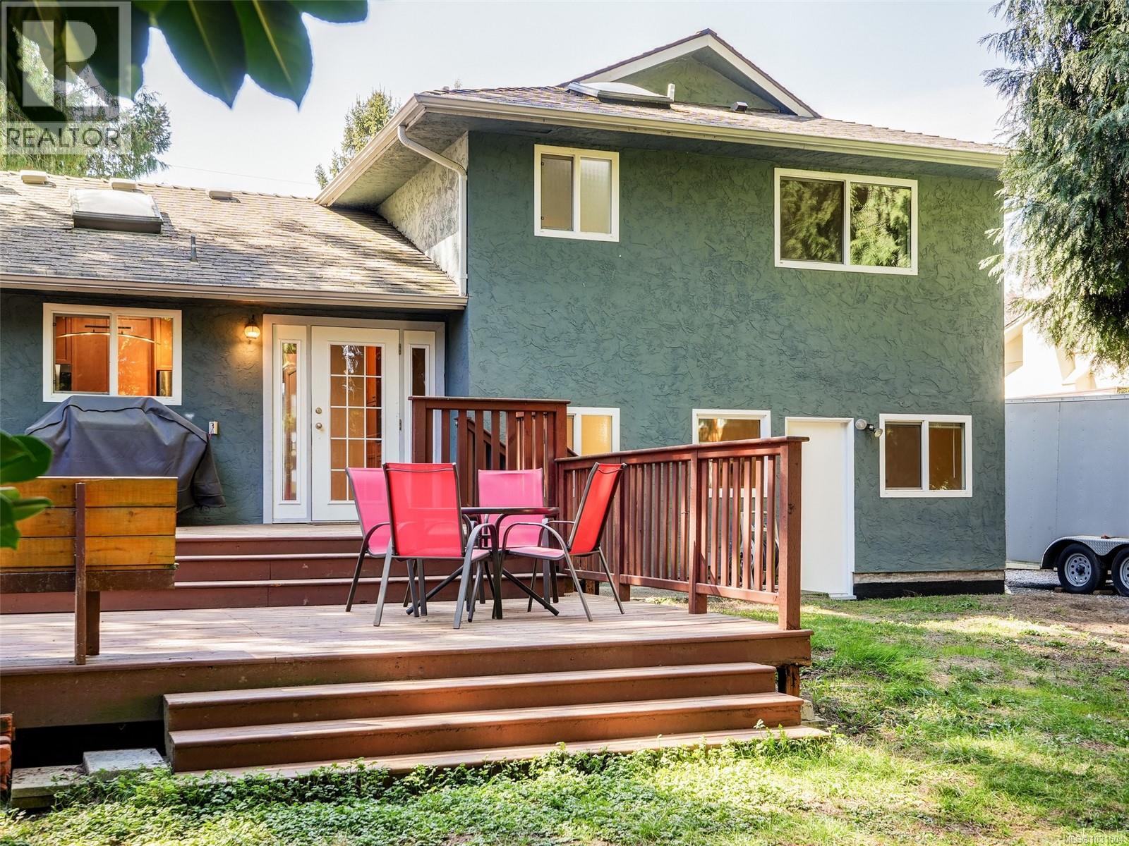 6429 Rodolph Rd, Central Saanich