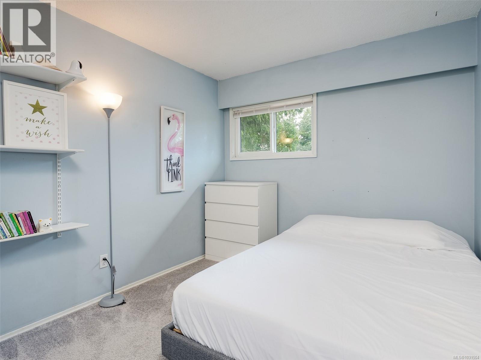 6429 Rodolph Rd, Central Saanich