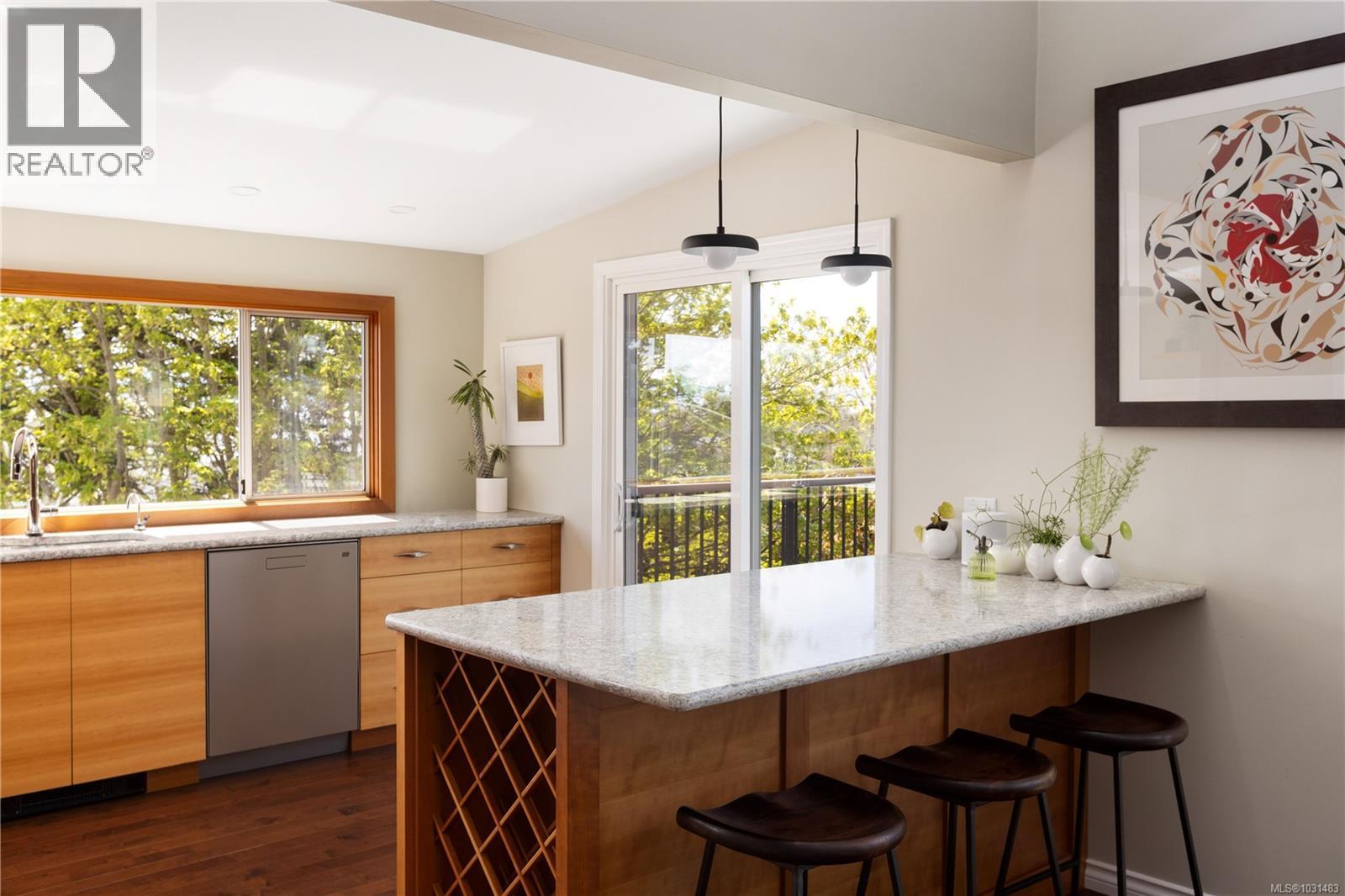 338 FOUL BAY RD - 13