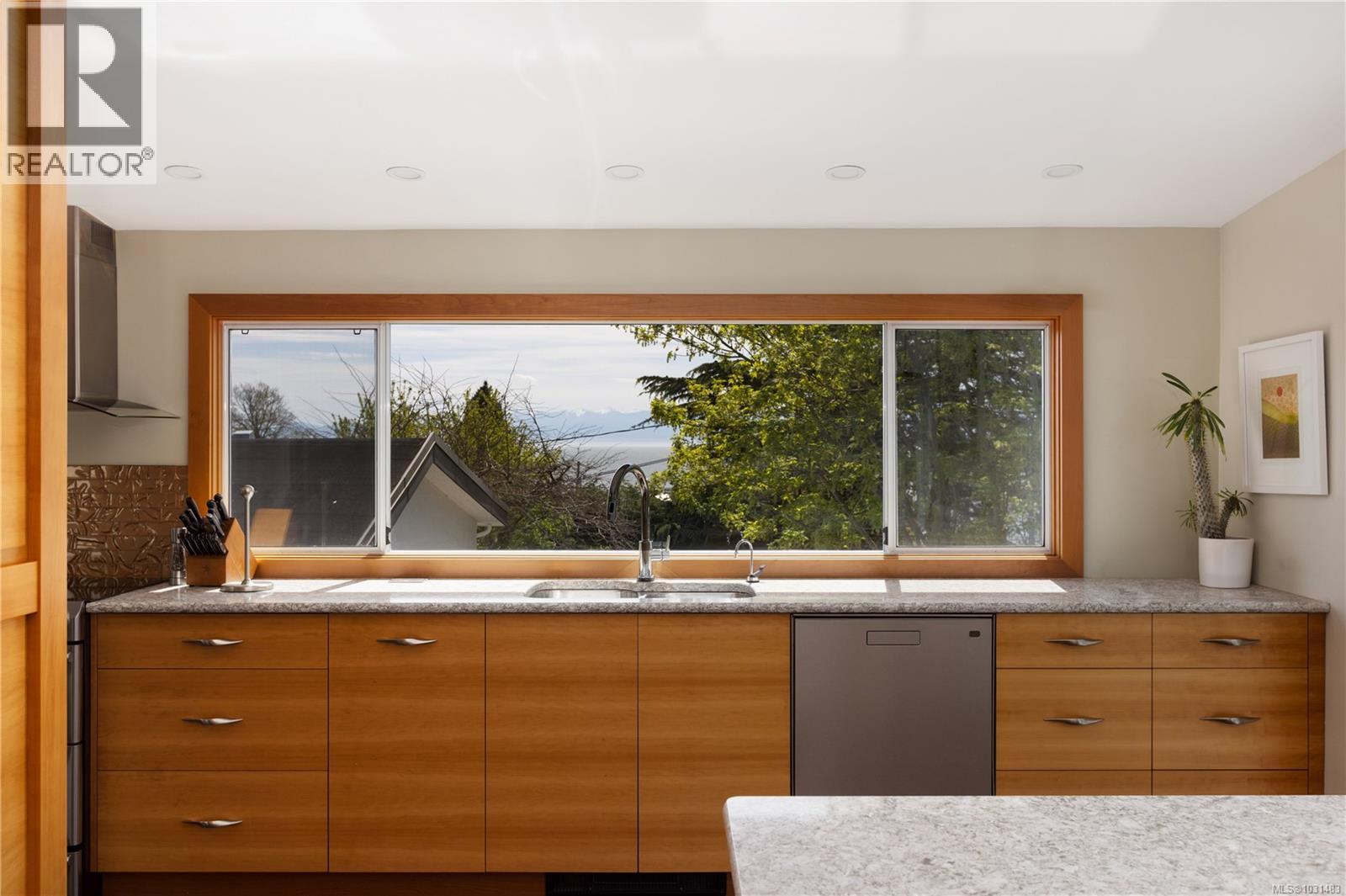 338 FOUL BAY RD - 15