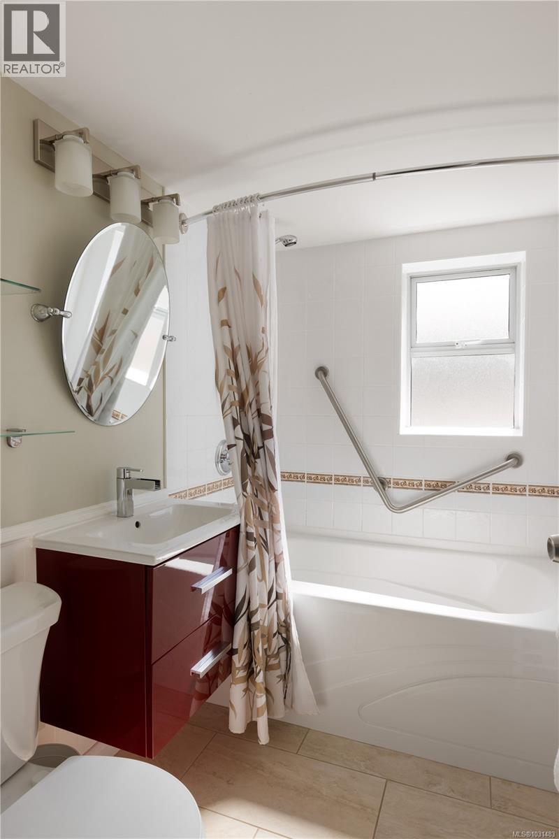 338 FOUL BAY RD - 30