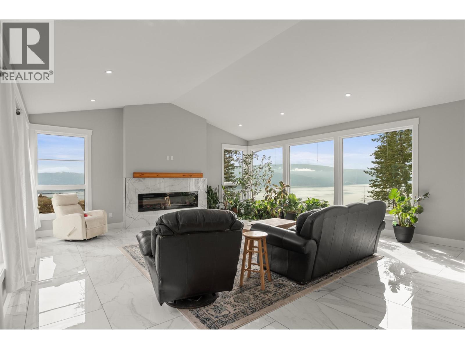 91 Lester Road, Vernon