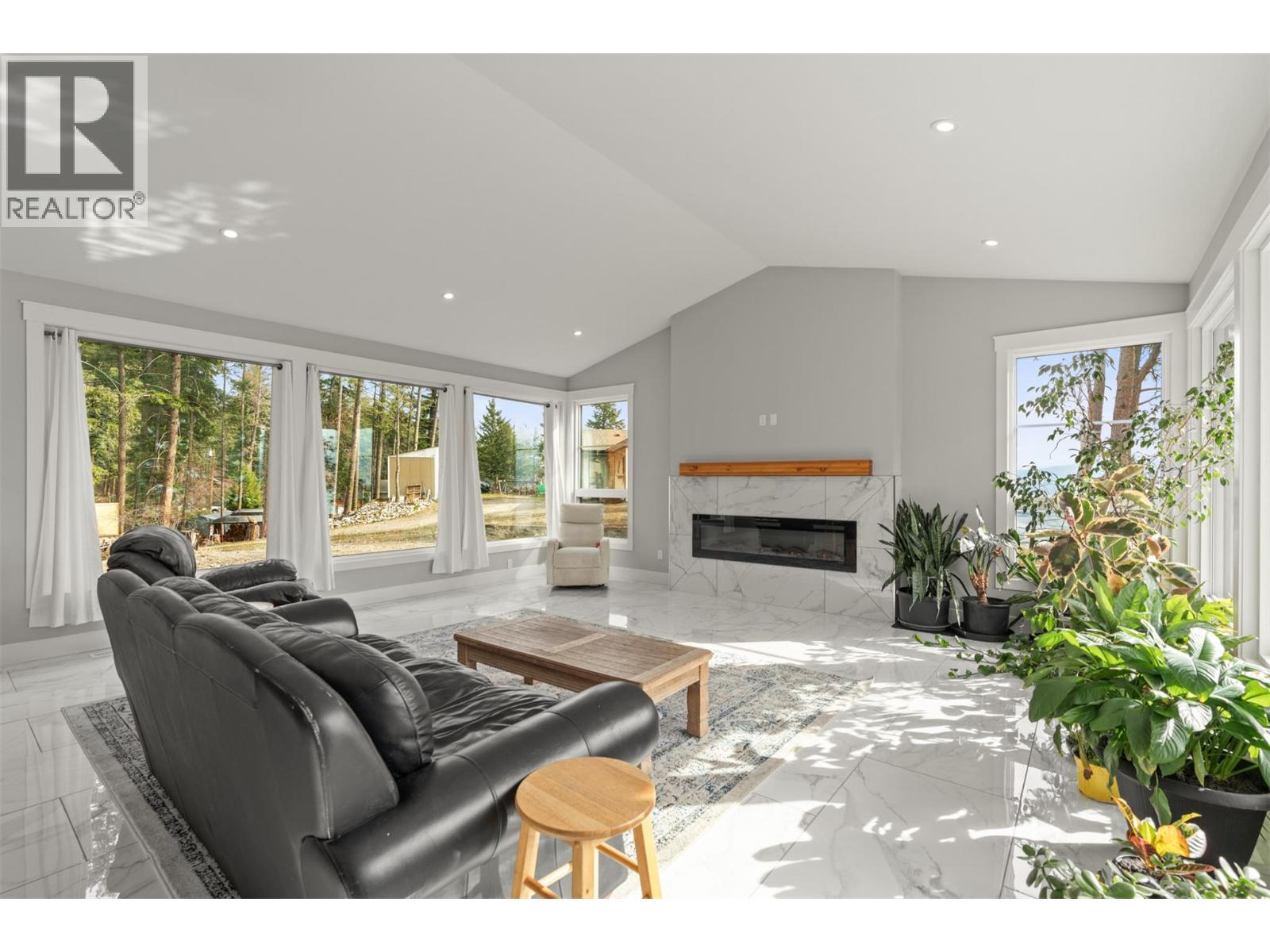 91 Lester Road, Vernon