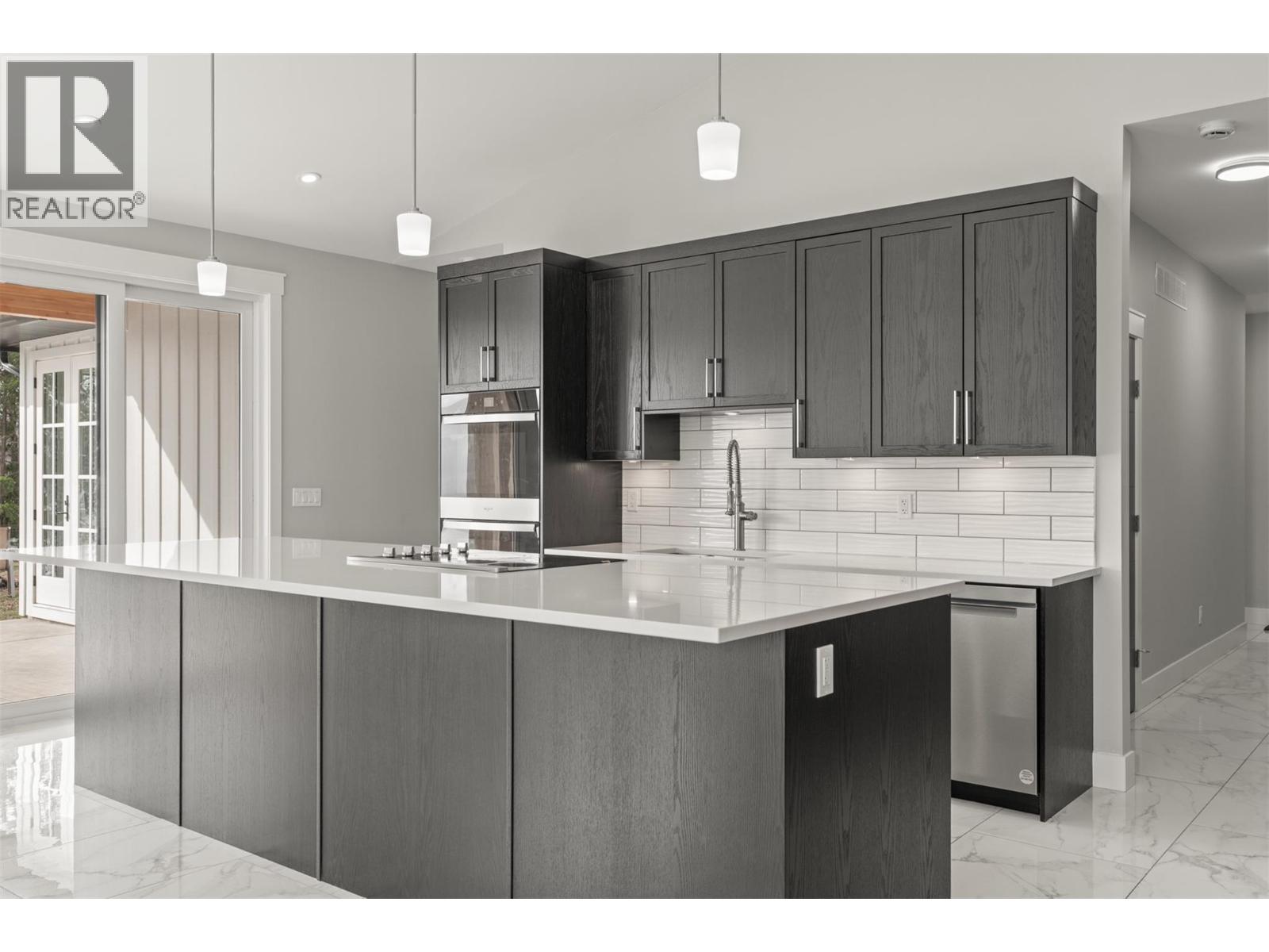 91 Lester Road - 36