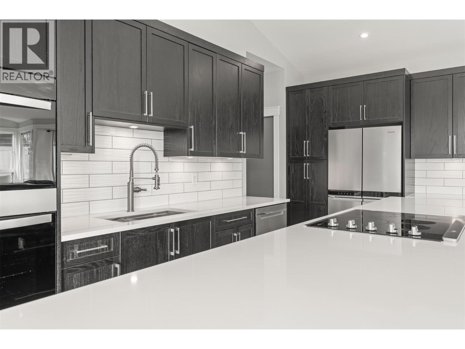 91 Lester Road - 38