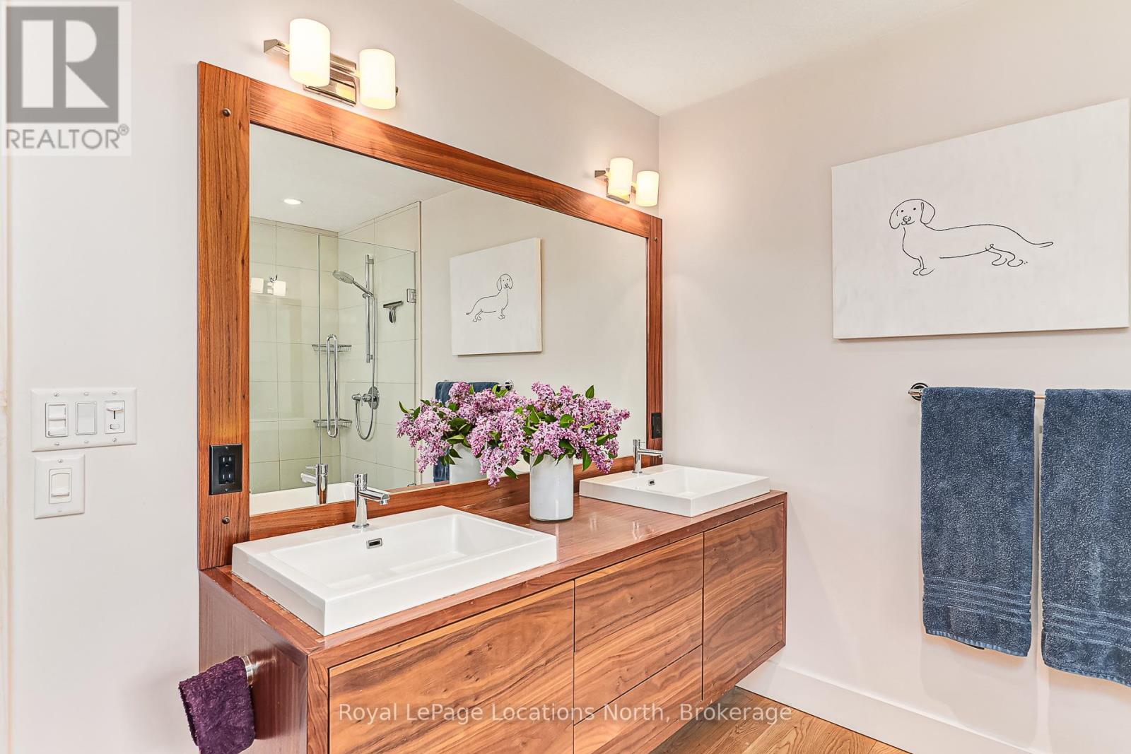 13 PARKLAND DRIVE - 31