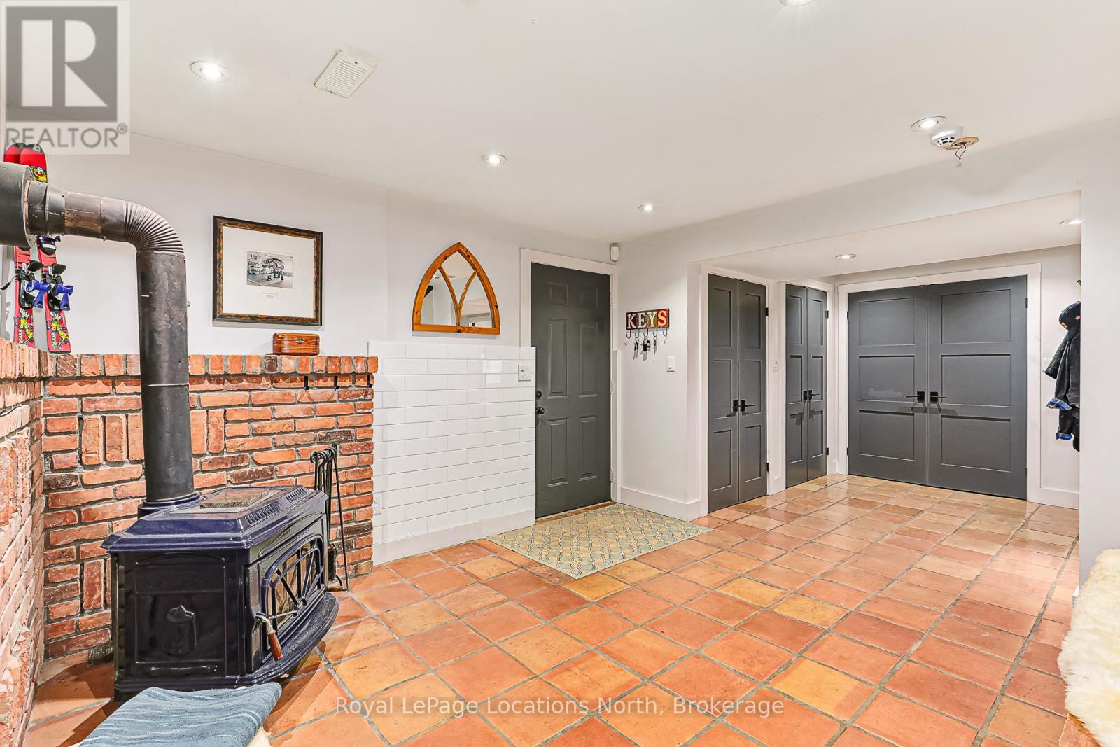 13 PARKLAND DRIVE - 40