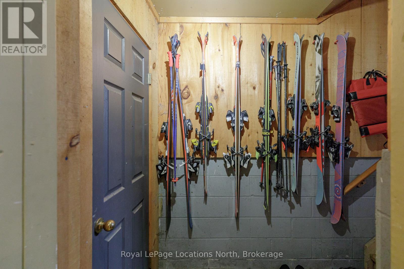 13 PARKLAND DRIVE - 49