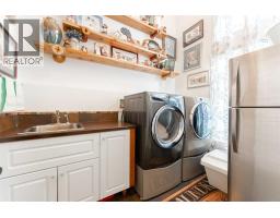 Laundry room - 4330 4 Avenue S, Fairview, AB T0K0X0 Photo 8