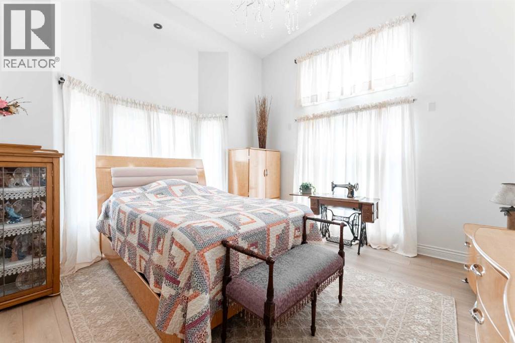 4330 4 AVENUE S - 14