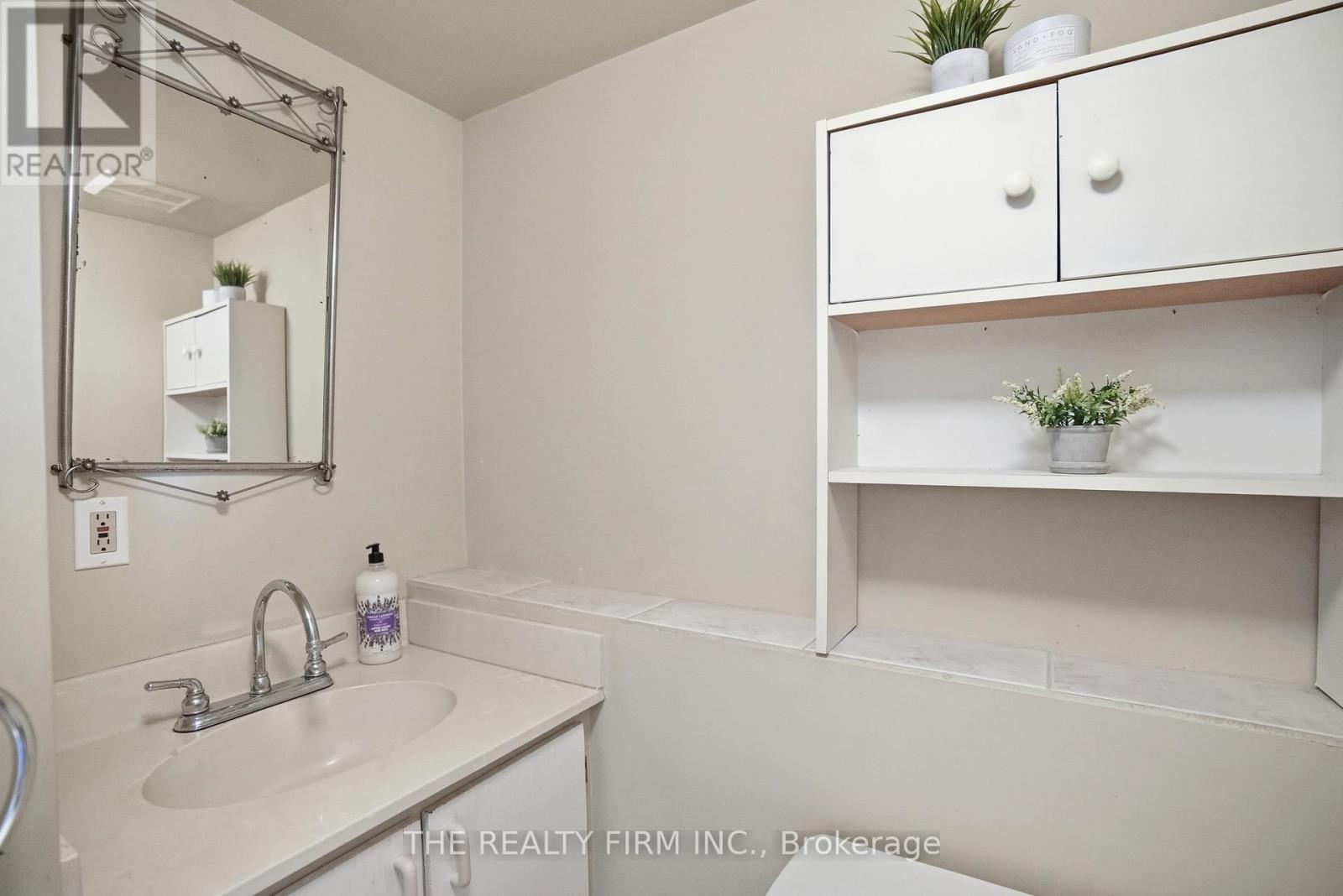 151 BRISBIN STREET Property Photo