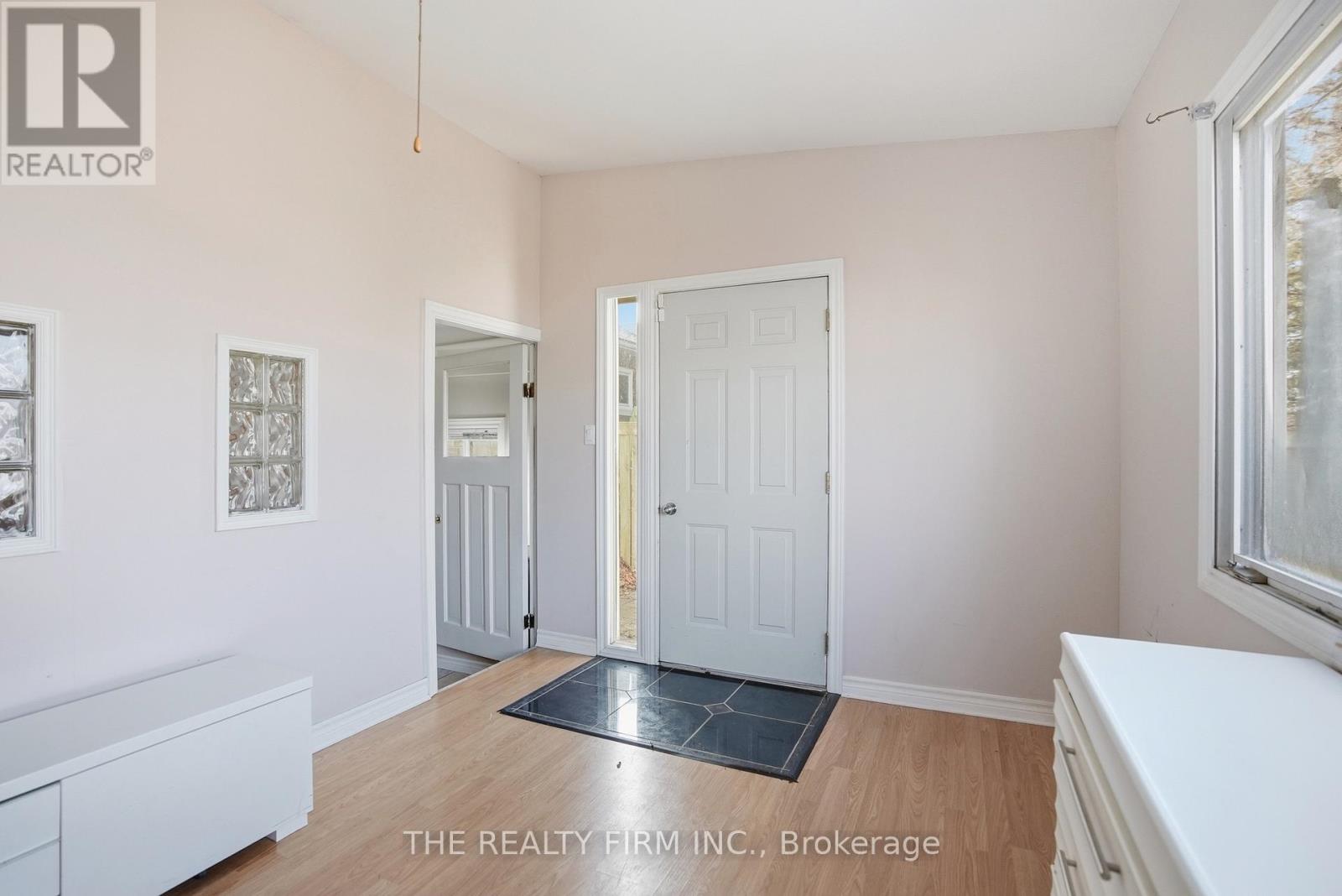 151 BRISBIN STREET Property Photo