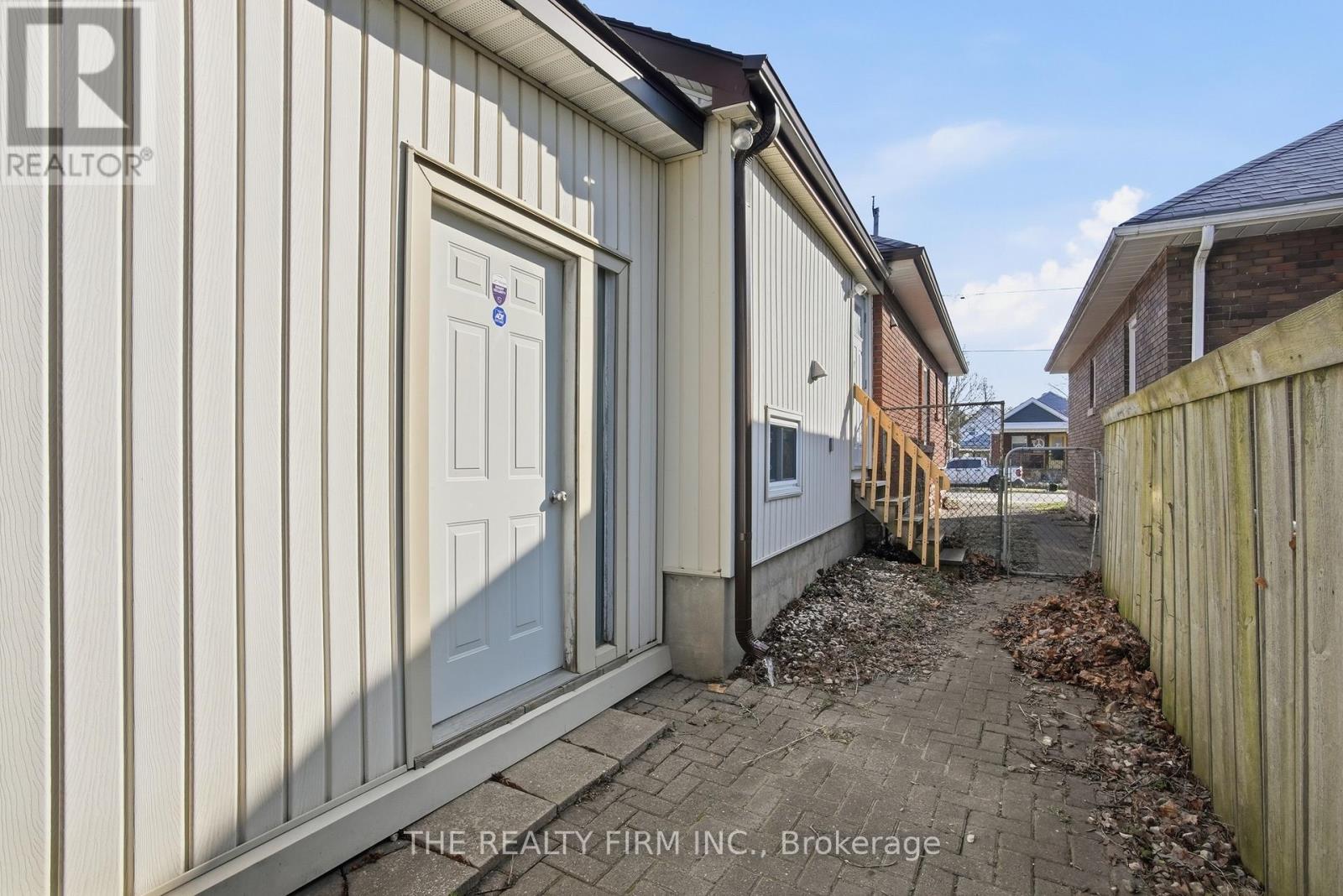 151 BRISBIN STREET Property Photo