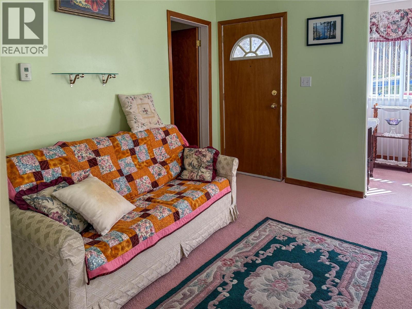 913 Sixth Street, Nelson