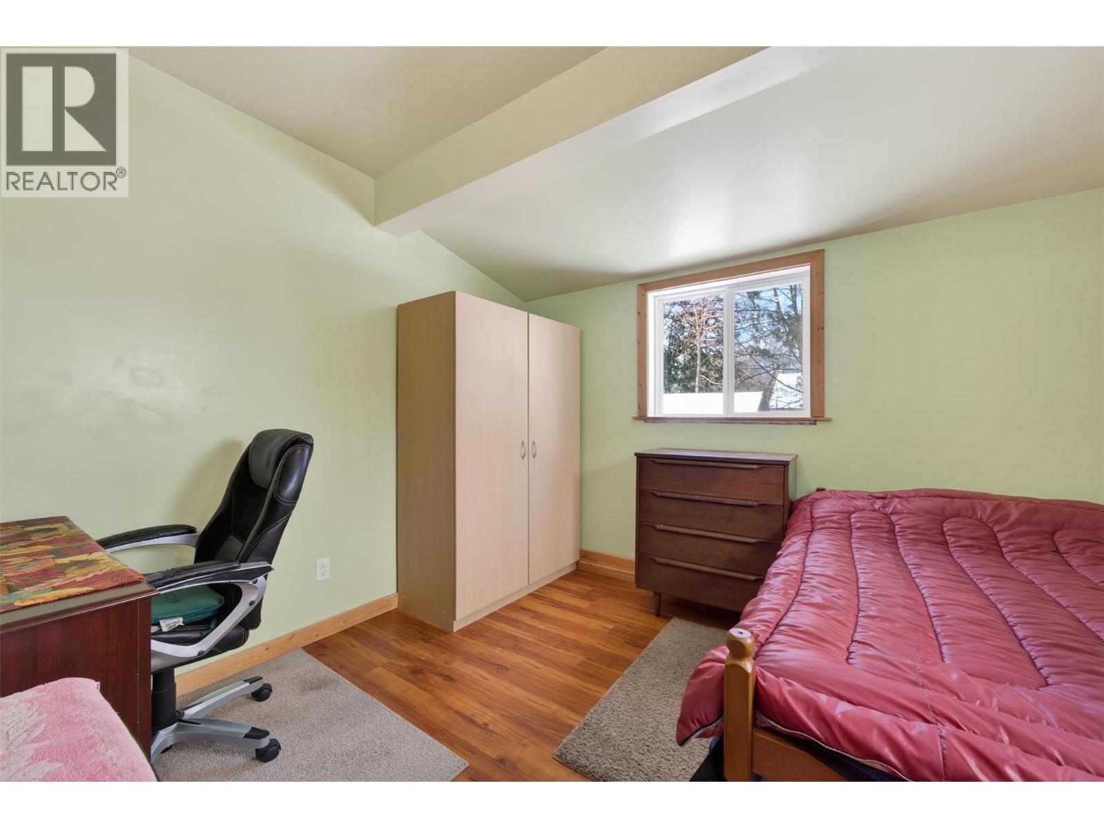 913 Sixth Street - 15