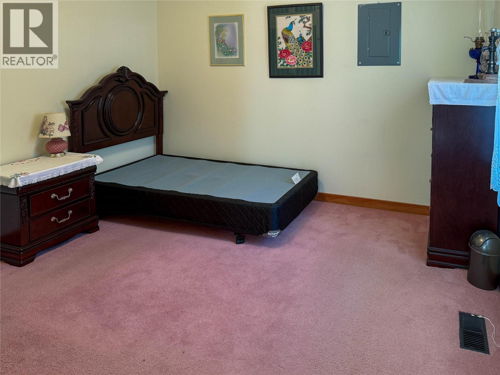 913 Sixth Street, Nelson