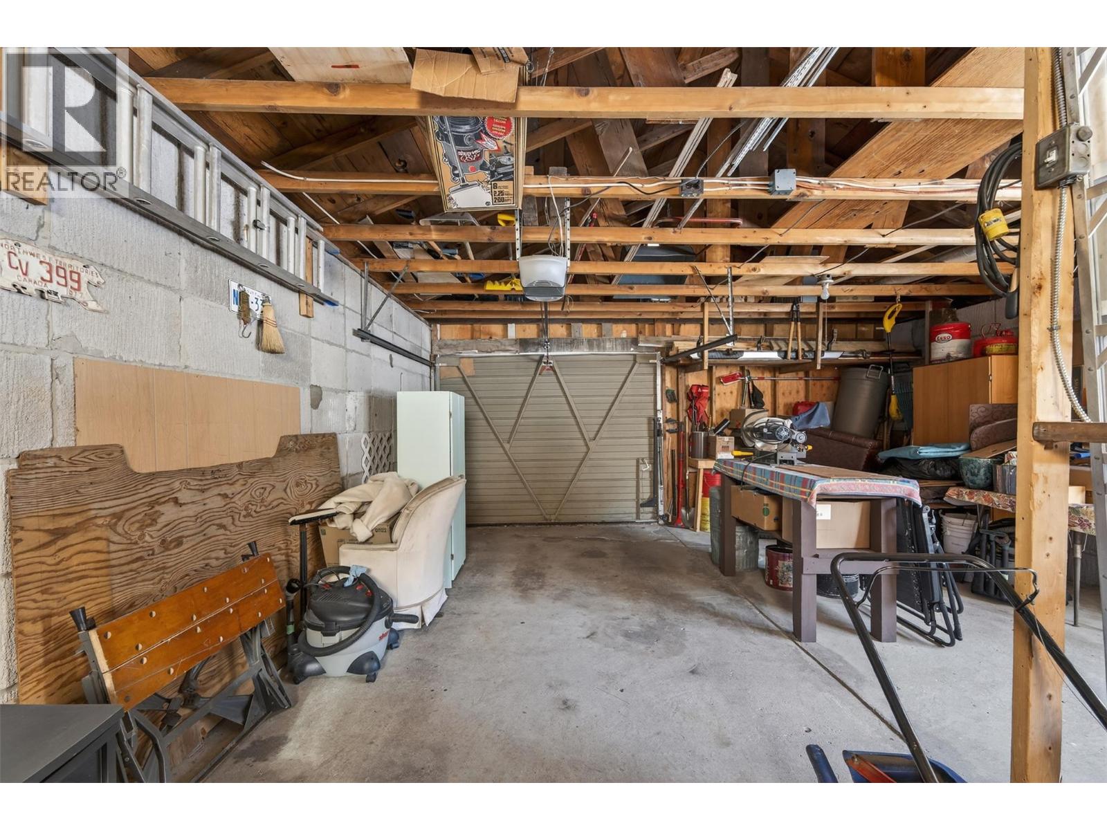 913 Sixth Street, Nelson