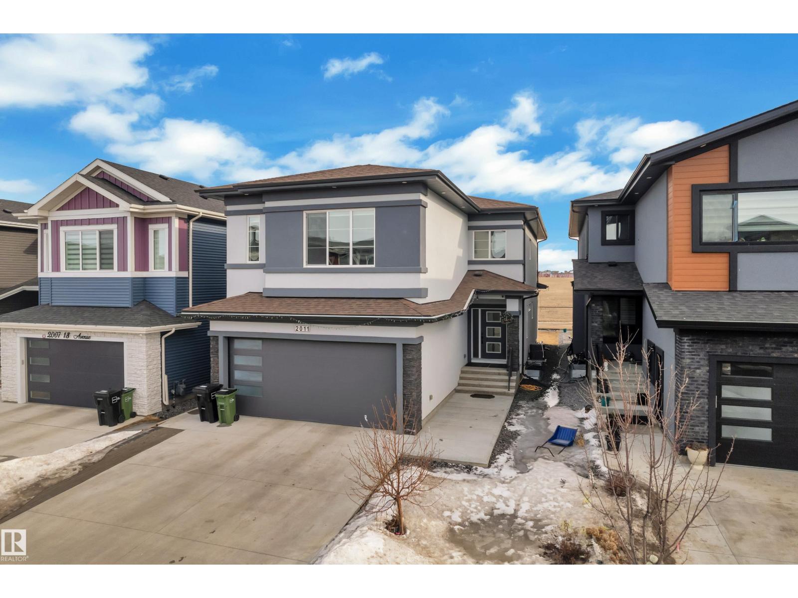 2011 18 AV NW, Edmonton