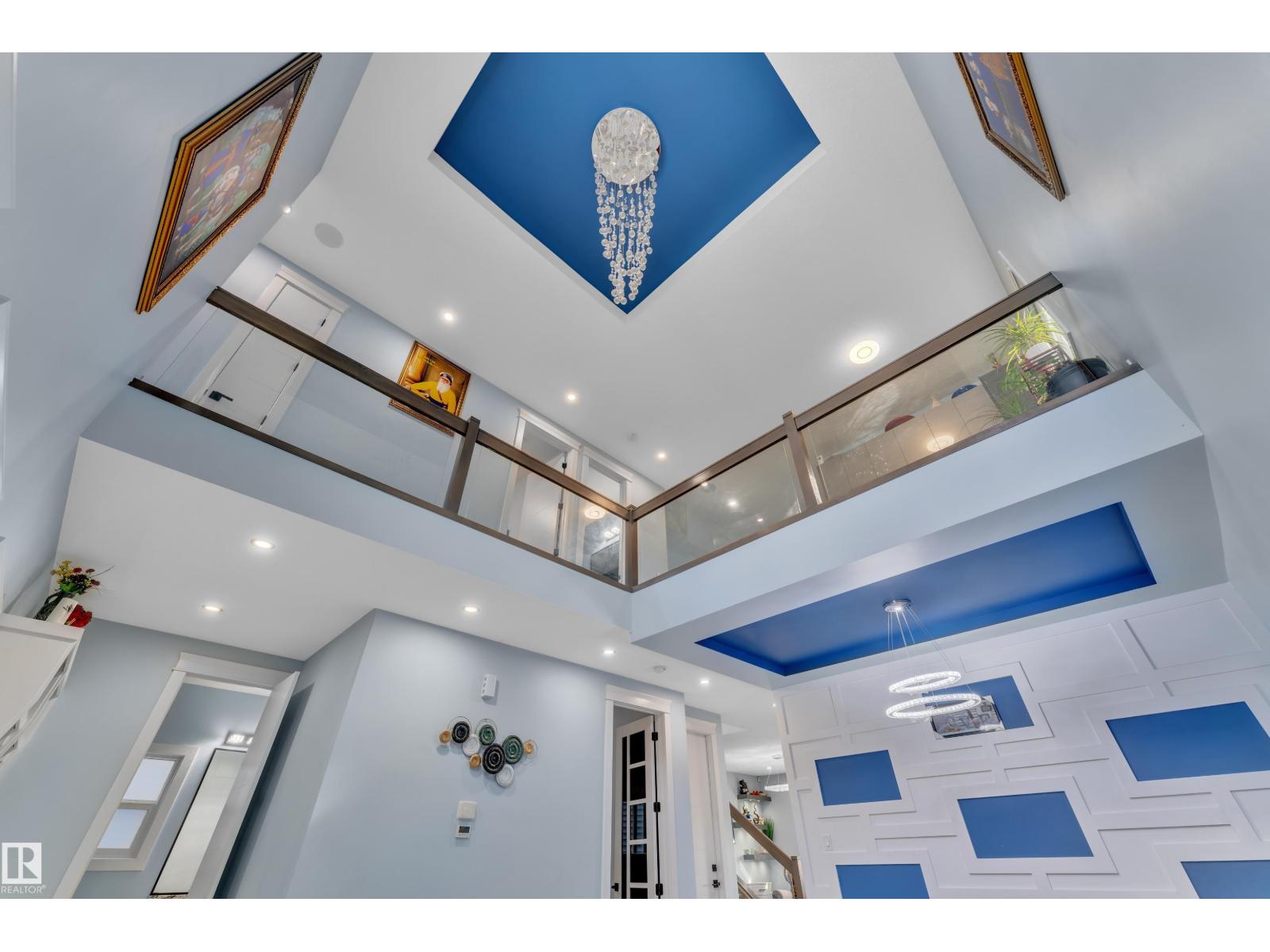 2011 18 AV NW, Edmonton