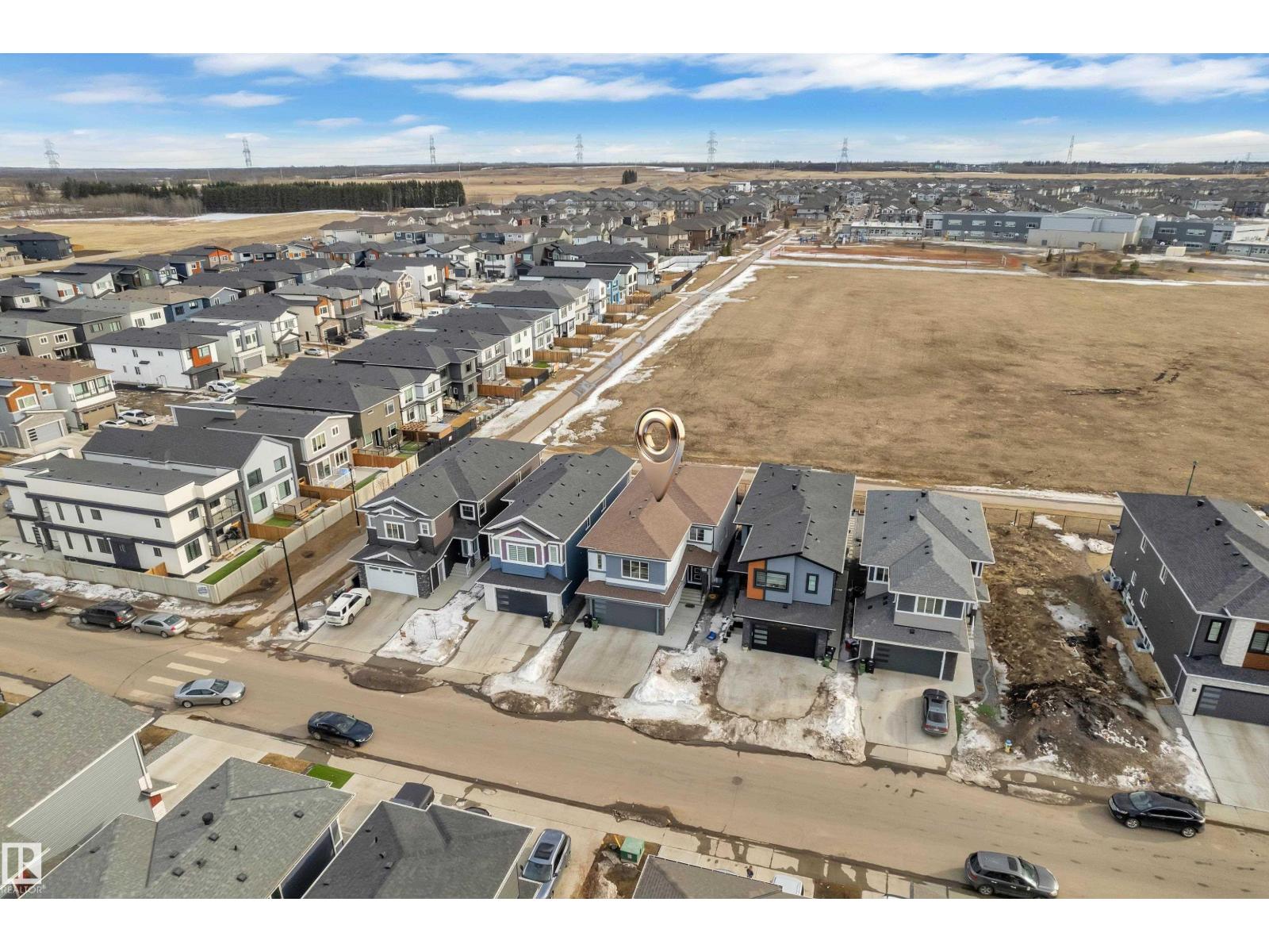 2011 18 AV NW, Edmonton