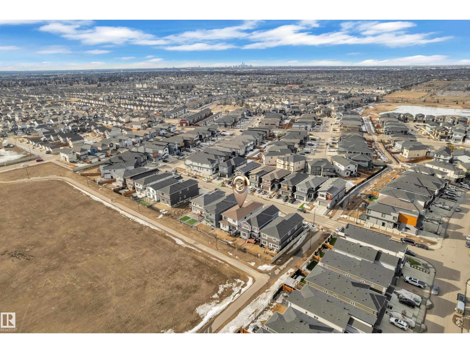 2011 18 AV NW, Edmonton