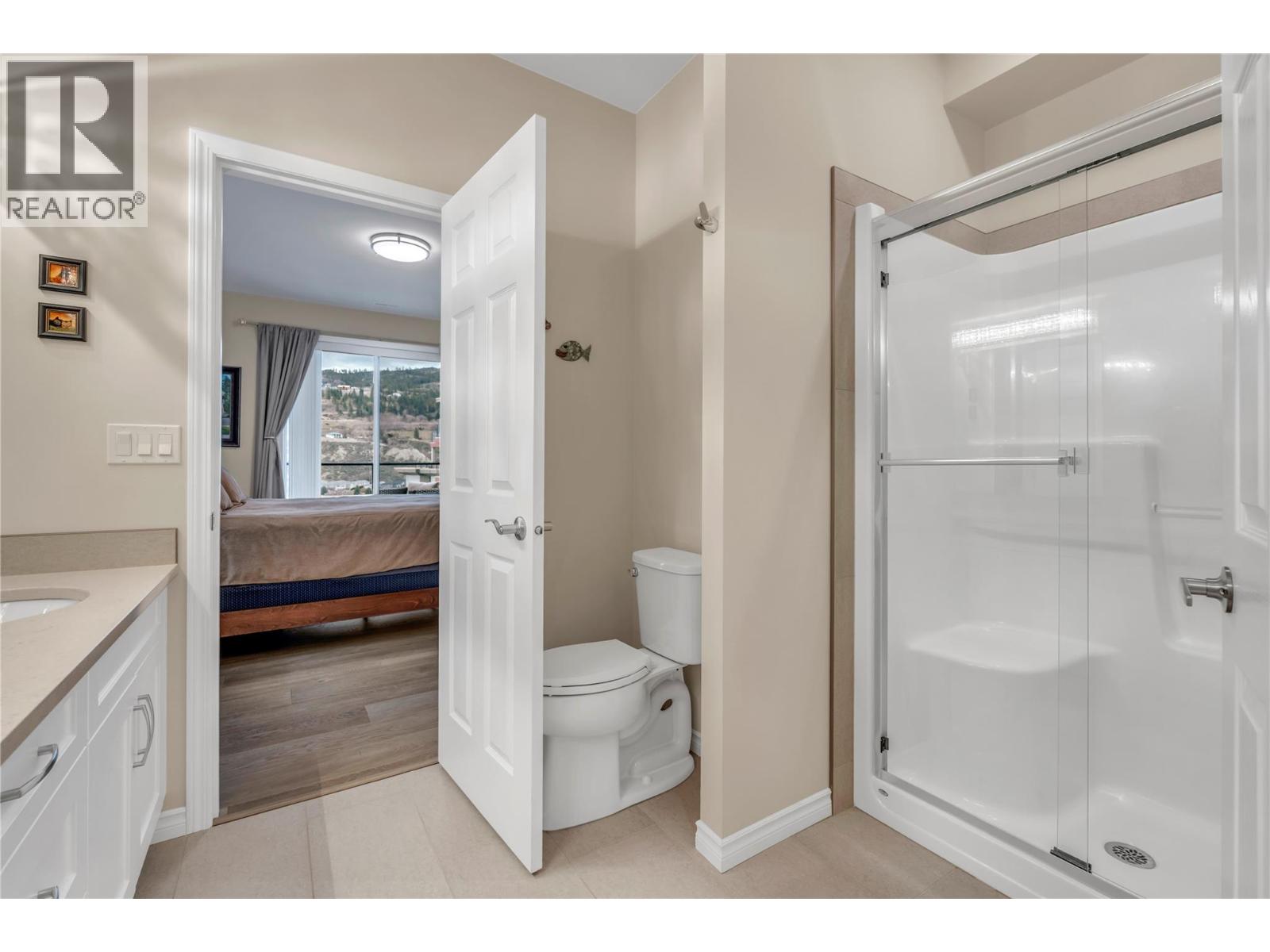 #1105 3346 SKAHA LAKE ROAD - 33