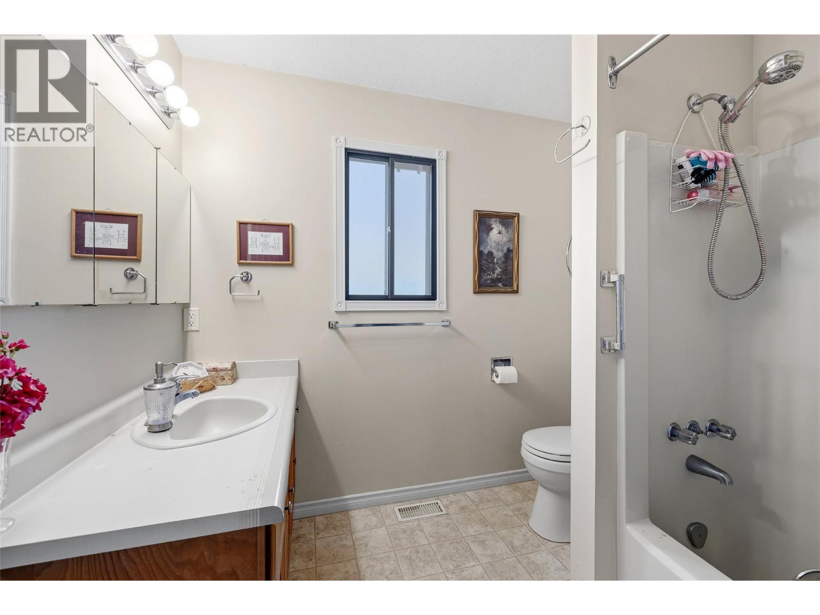 1272 Hillaby Court, Kelowna