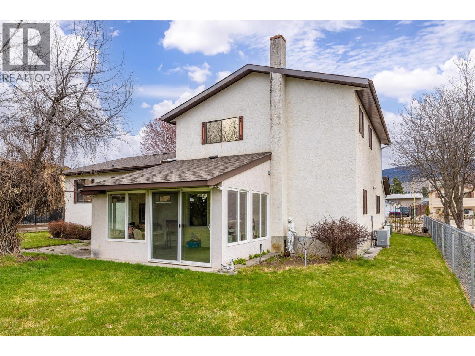 1272 Hillaby Court, Kelowna