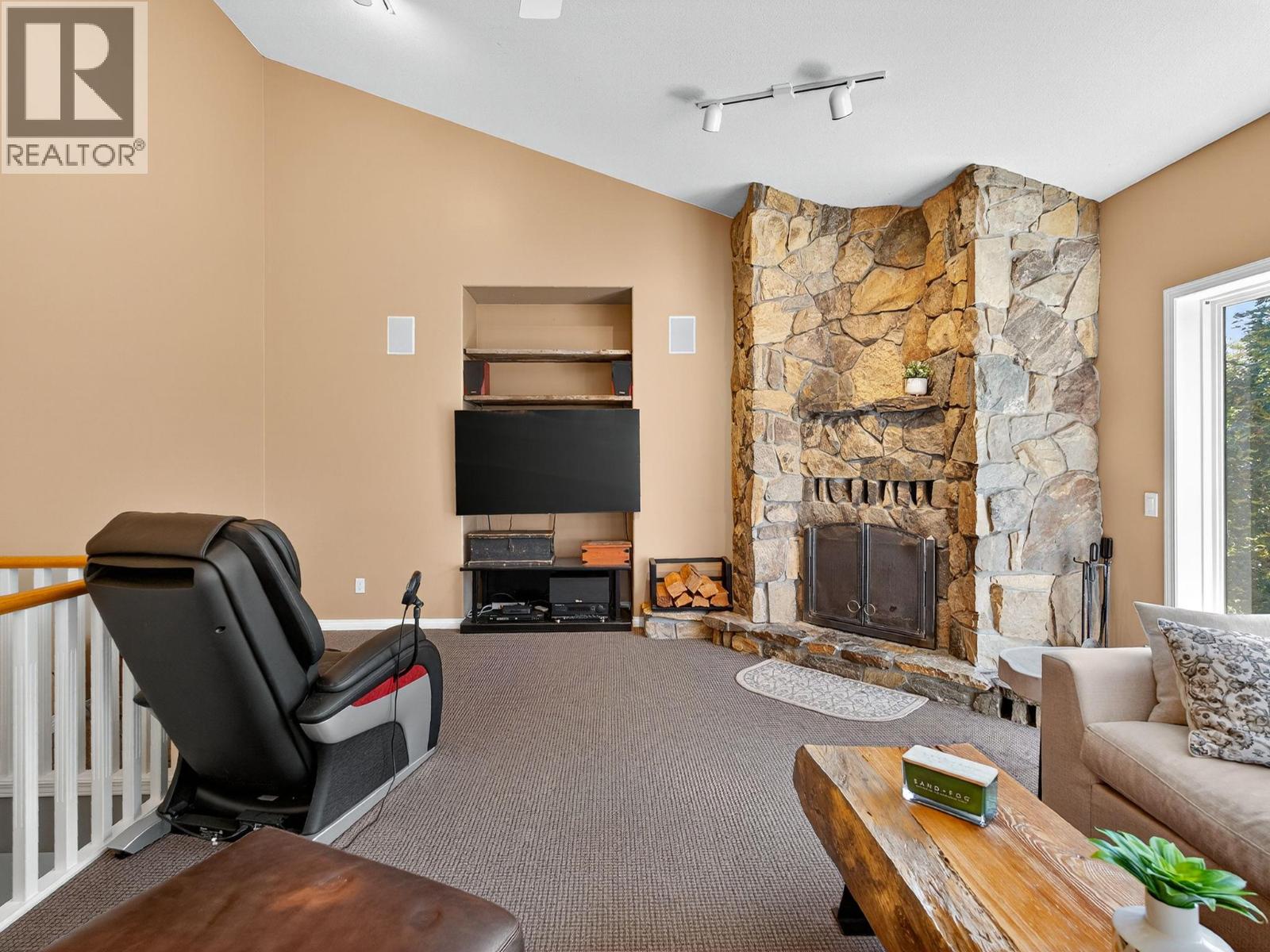  5955 Postill Lake Road, Kelowna