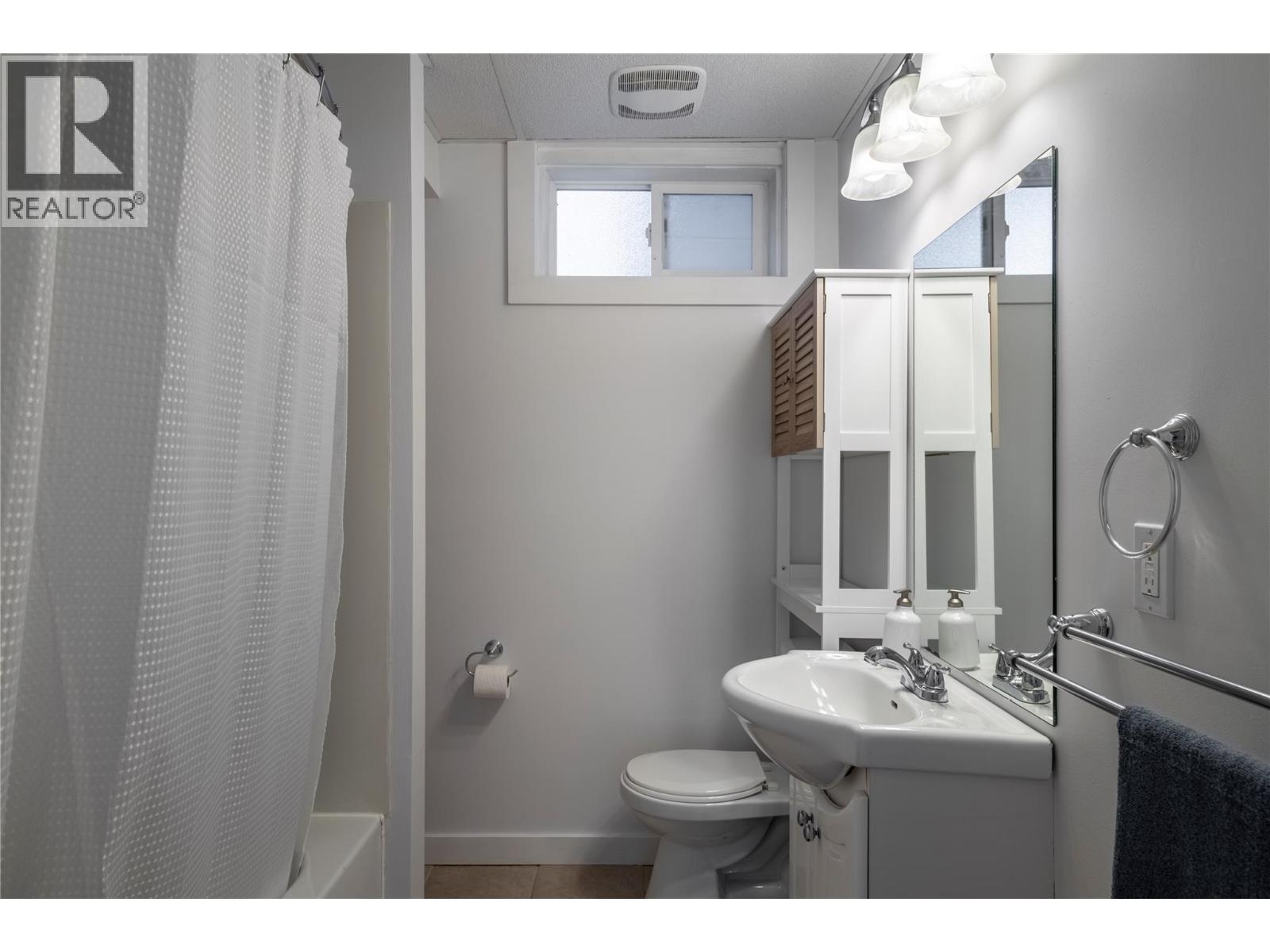 1509 38 Avenue, Vernon