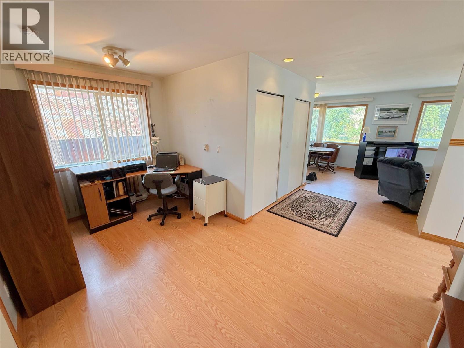 1827 FRONT STREET - 17