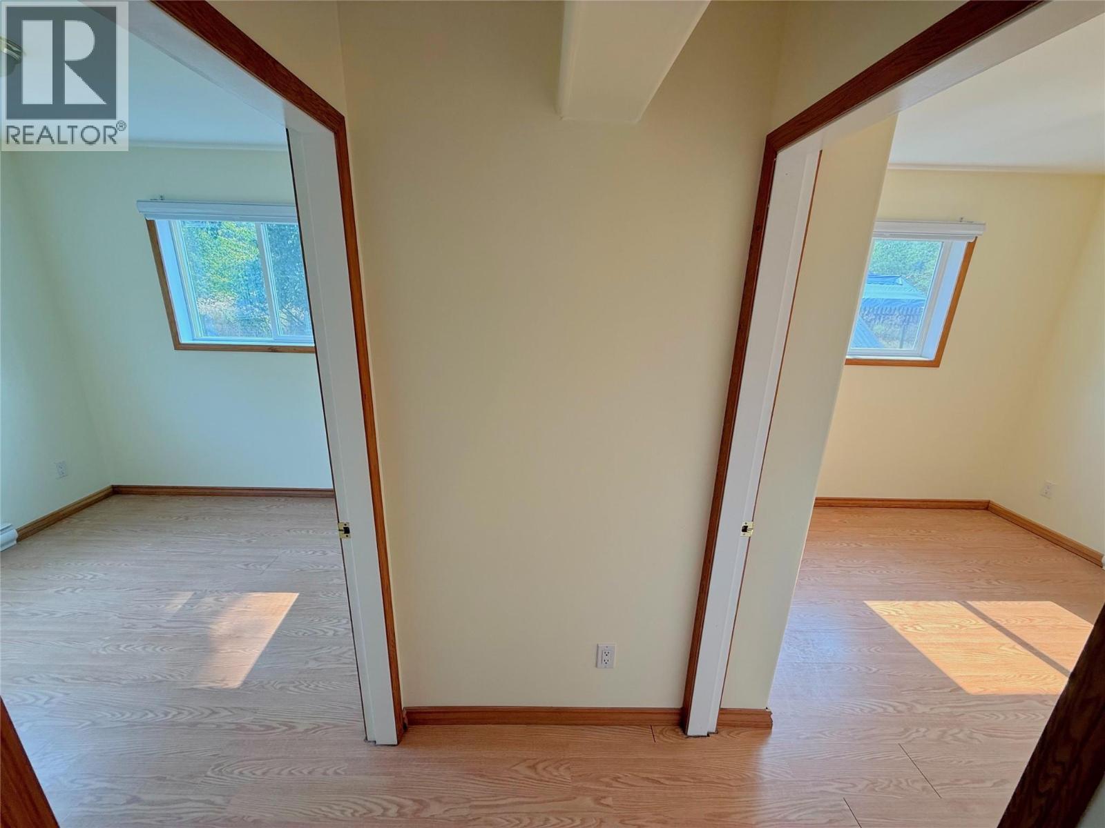 1827 FRONT STREET - 36