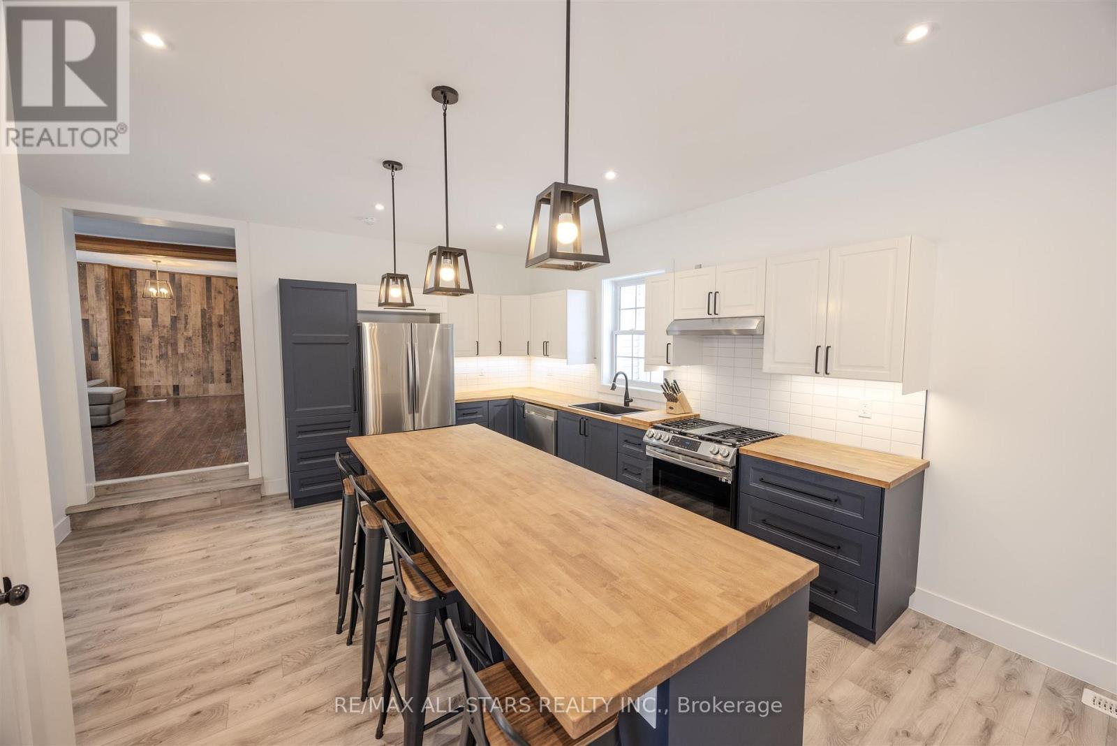 21 ALBERT STREET S - 15