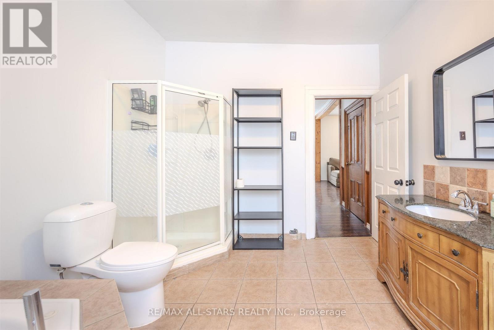 21 ALBERT STREET S - 37