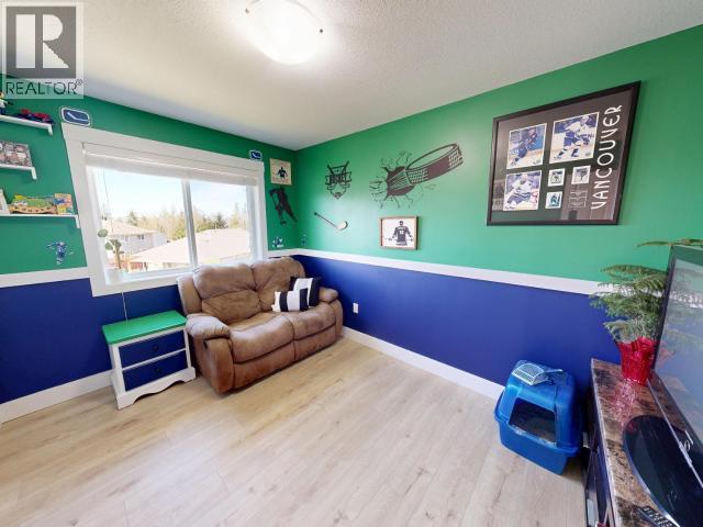 7348 LASQUETI WAY - 11