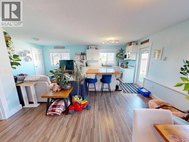 7348 LASQUETI WAY - 26