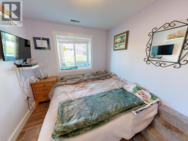 7348 LASQUETI WAY - 28