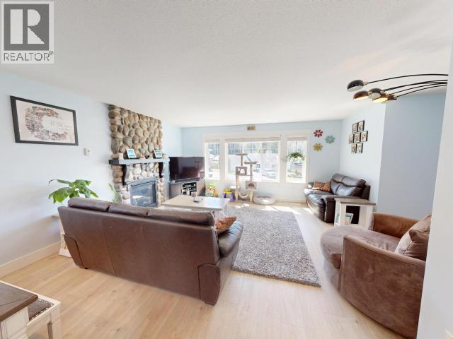 7348 LASQUETI WAY - 5