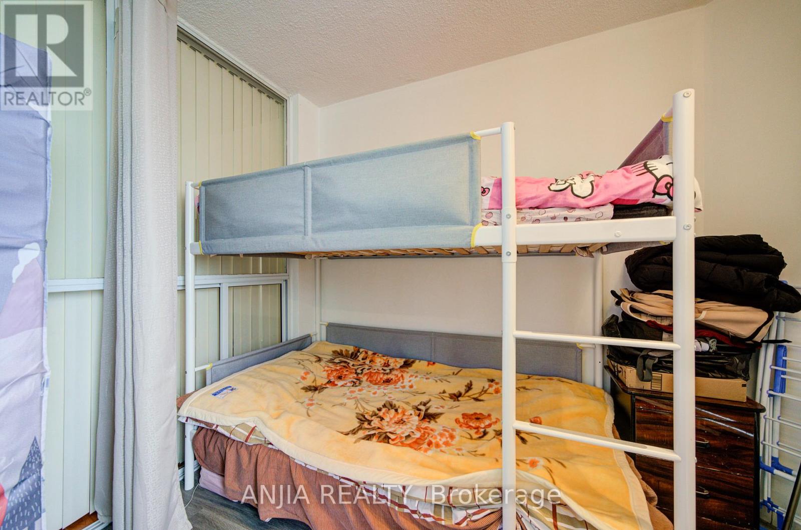 #1208 4727 SHEPPARD AVENUE E - 18