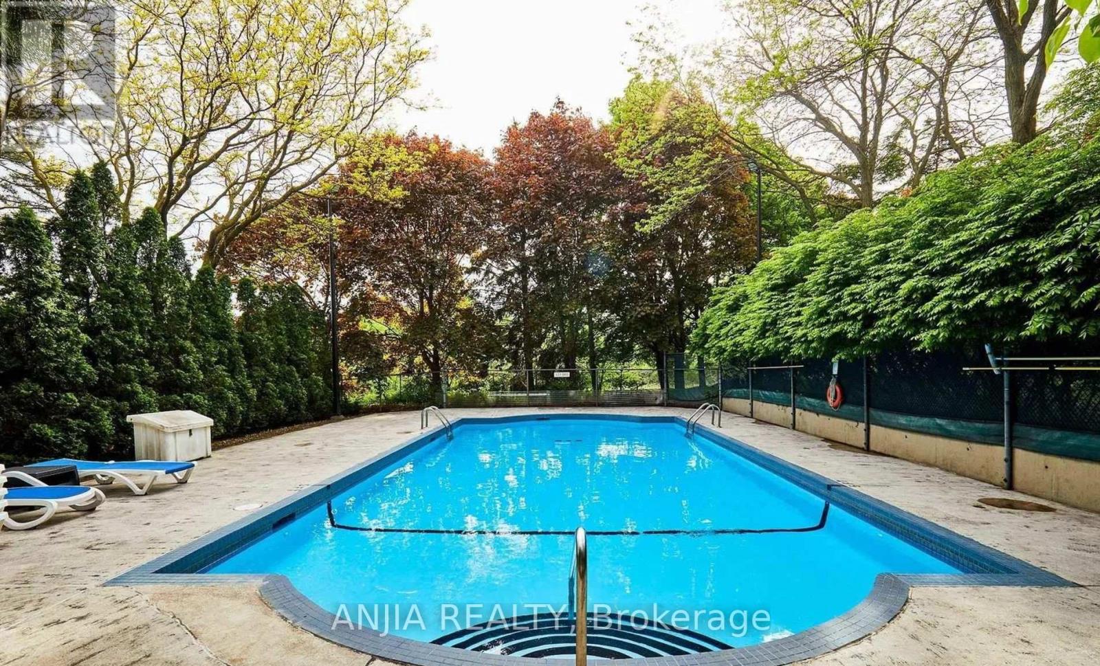 #1208 4727 SHEPPARD AVENUE E - 25