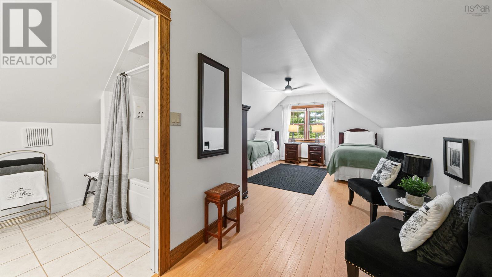 156 BROWN STREET - 38