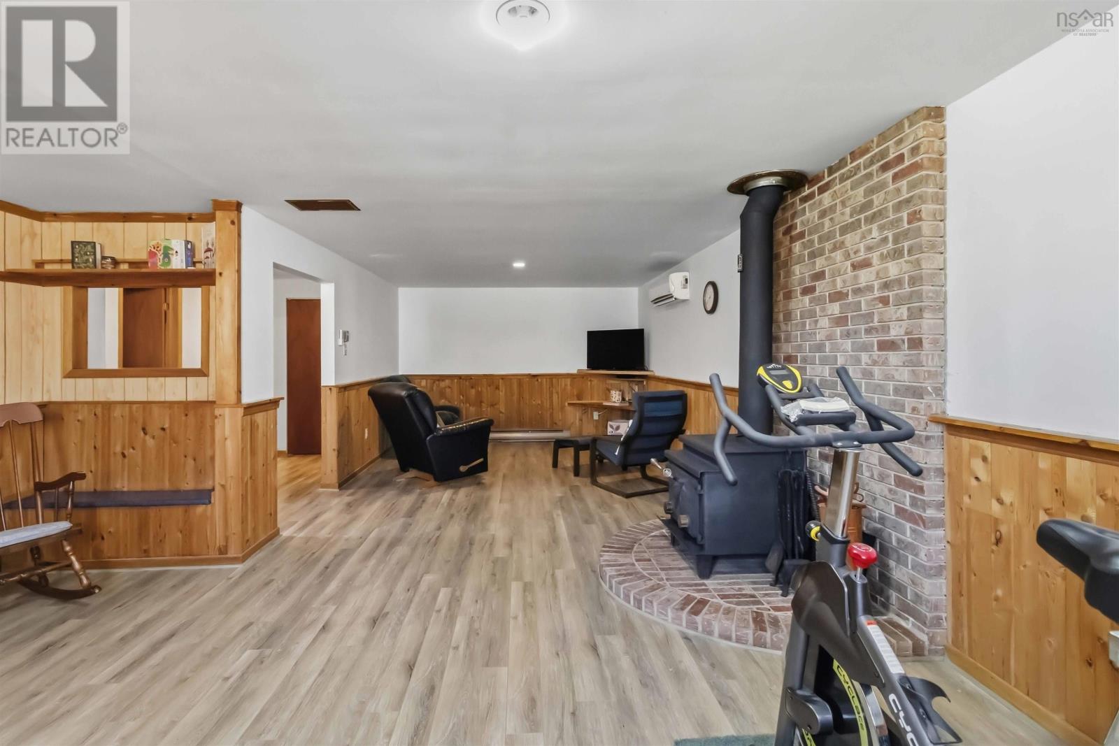 Property 24 of 40 of 69 La Pierre Crescent