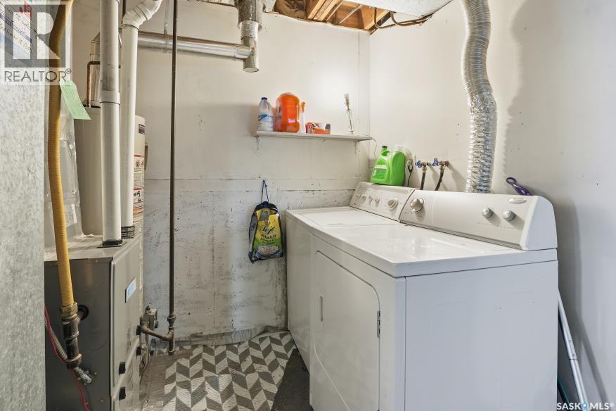 #138 140 CLANCY DRIVE - 22