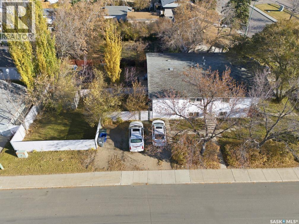 #138 140 CLANCY DRIVE - 45