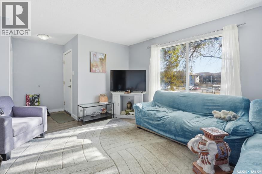 #138 140 CLANCY DRIVE - 5